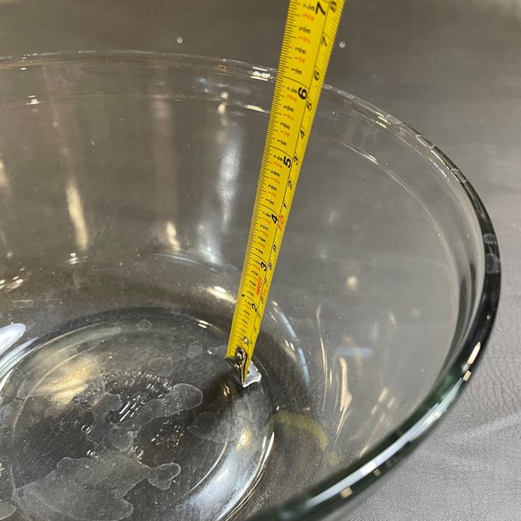 Glass mixing bowl - Picture 3 of 3